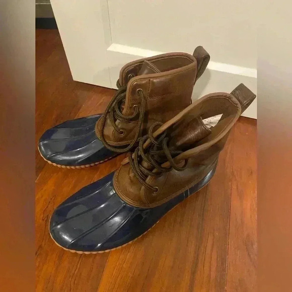 Duck Boots, Women’s size 9 - Picture 8 of 8